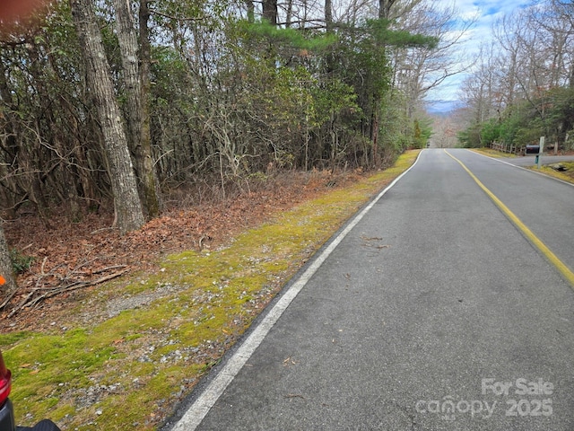 Listing photo 3 for TBD Lakeside Dr Unit Lm 14, Lake Toxaway NC 28747