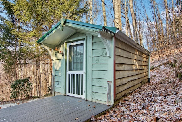 view of outbuilding