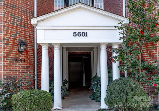 view of entrance to property