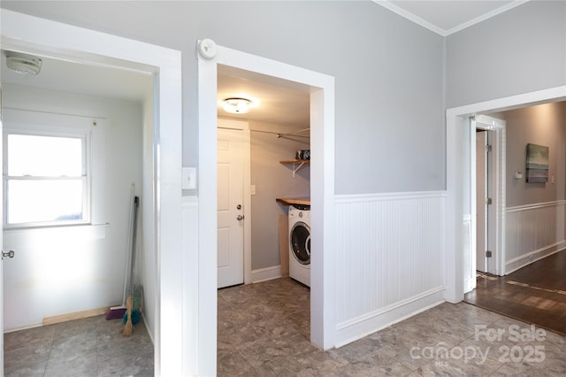 laundry area featuring washer / clothes dryer