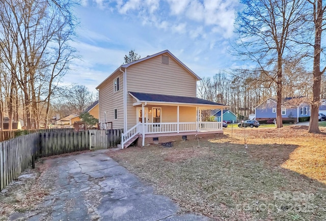 view of front facade featuring covered porch