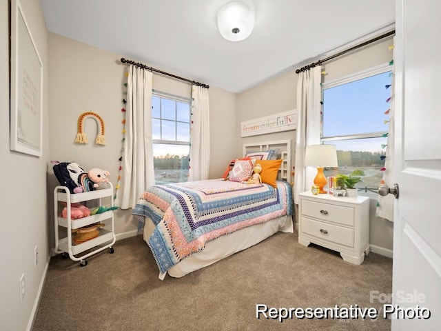 view of carpeted bedroom