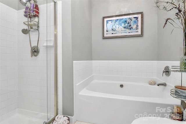 bathroom featuring a bathing tub