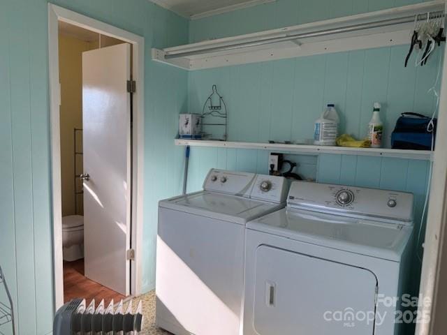 washroom with washer and clothes dryer