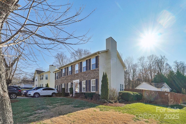 view of front of house featuring a front yard