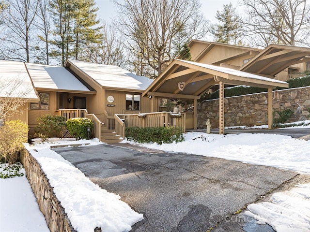 exterior space featuring a porch