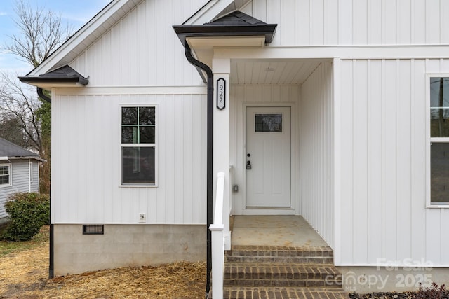 view of property entrance