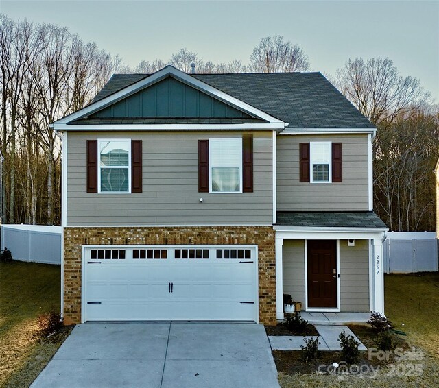 view of front facade with a garage