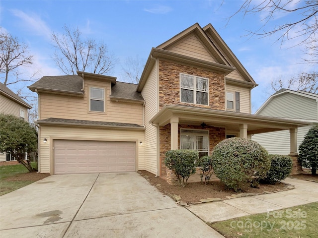 view of front property featuring a garage