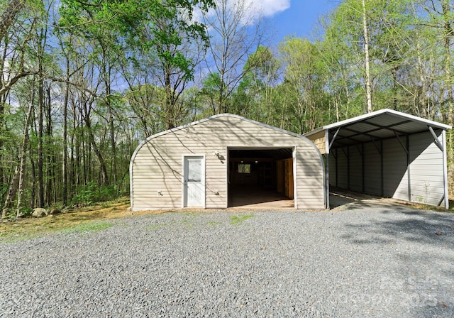 view of outbuilding featuring an outbuilding