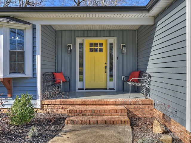 view of property entrance