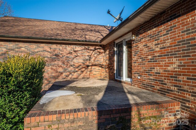 110 Robin Rd, Lincolnton, NC 28092 - view of patio / terrace