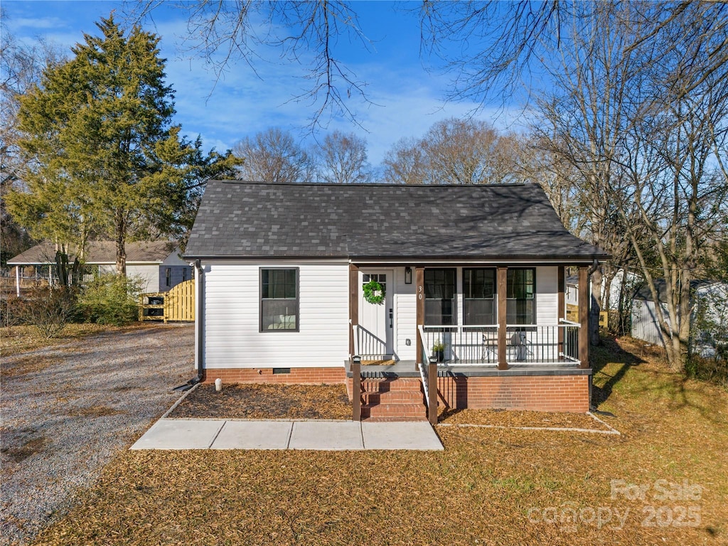 bungalow-style house featuring a porch