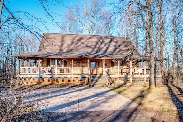 view of front of house with covered porch