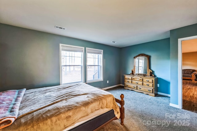 bedroom featuring carpet floors