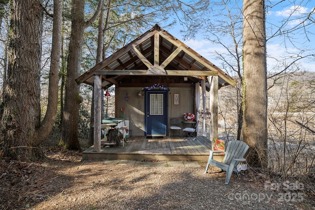 view of outbuilding