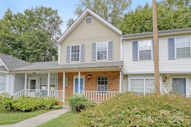 view of front of home with covered porch