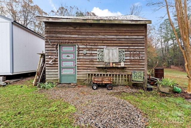 view of outdoor structure