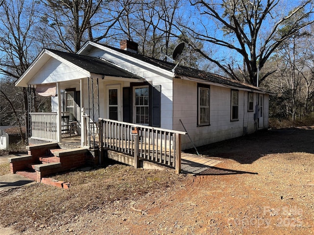 view of front facade featuring a porch