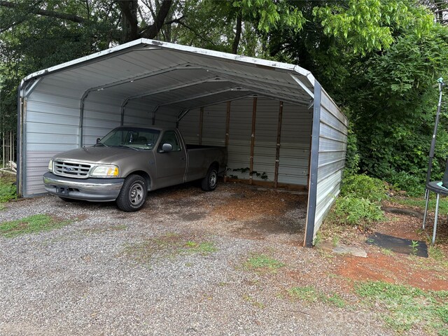212 W Bingham St, Statesville, NC 28677 - photo 6