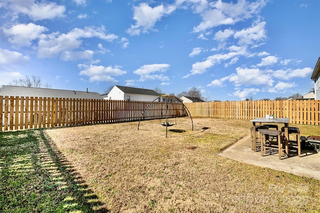 view of yard with a patio