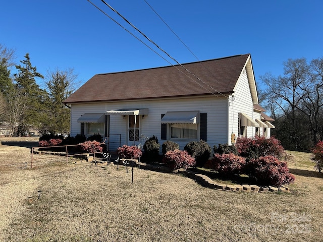 Listing photo 2 for 520 Central Dr NW, Concord NC 28027