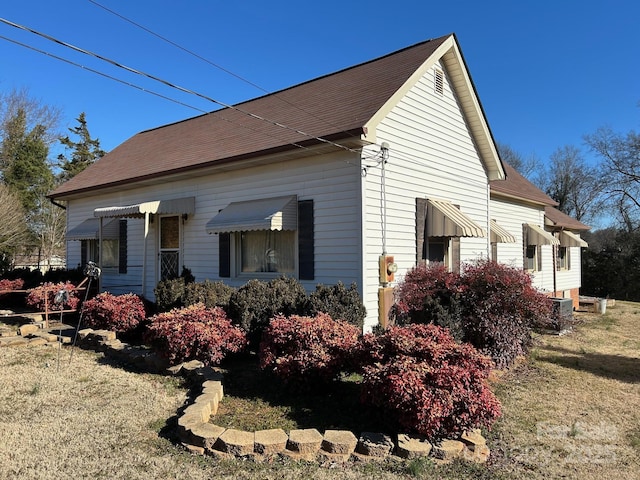 Listing photo 3 for 520 Central Dr NW, Concord NC 28027