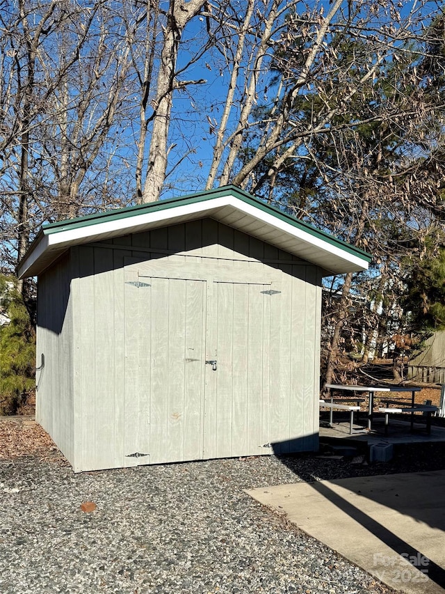 view of outdoor structure