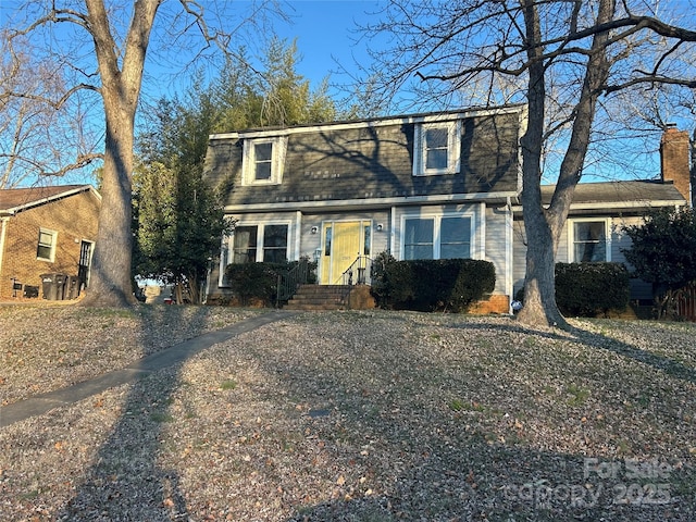 view of front of property