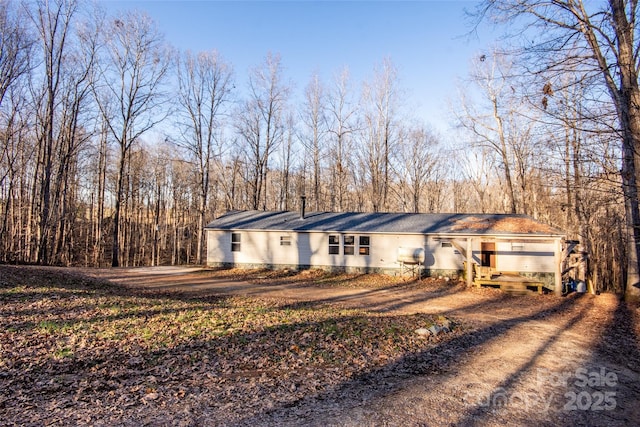 view of front of property