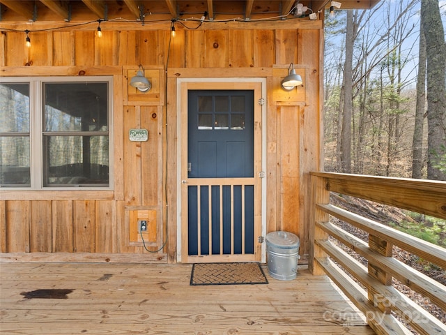 view of doorway to property