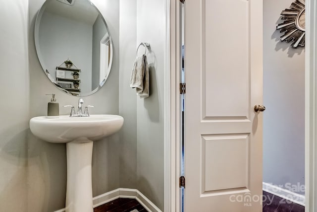 bathroom with sink