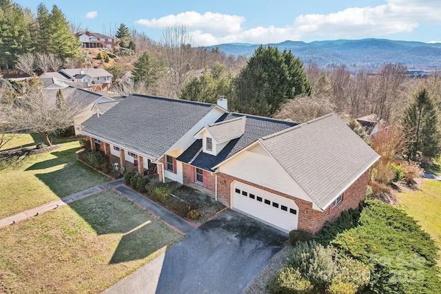 bird's eye view with a mountain view