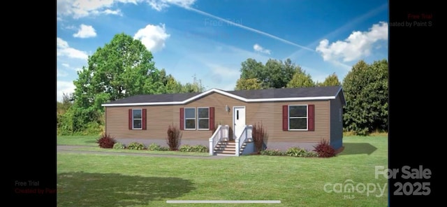 view of front of house featuring a front lawn