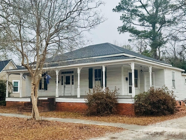 view of front of home featuring a porch