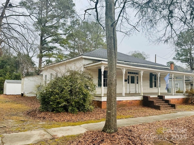 view of front of property with a porch