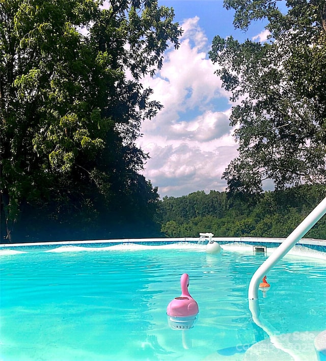 view of swimming pool