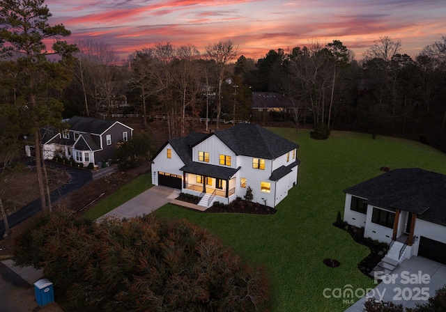 view of aerial view at dusk