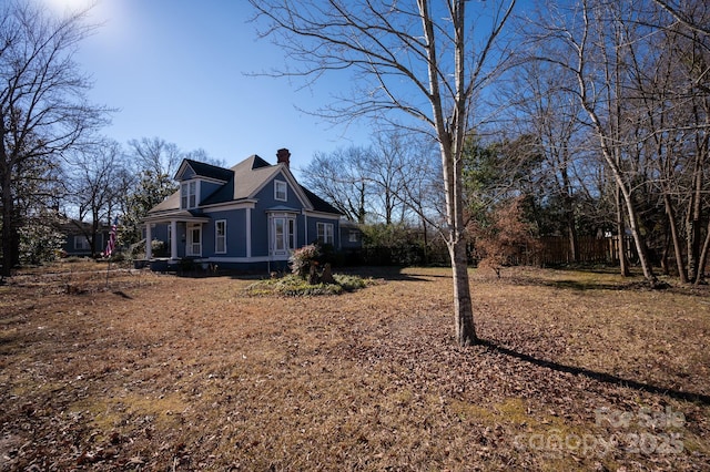 view of home's exterior