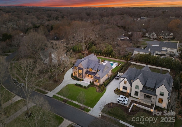 view of aerial view at dusk