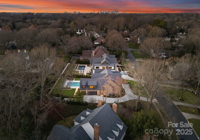 view of aerial view at dusk