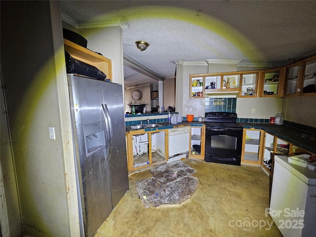 kitchen with dishwasher, crown molding, stainless steel fridge with ice dispenser, black range with electric cooktop, and a textured ceiling