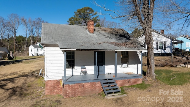 view of front of house with covered porch