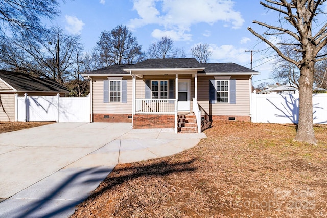 view of front of home featuring covered porch