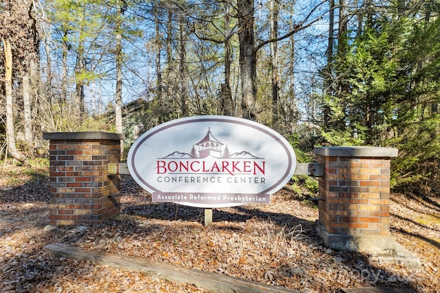 550 Kinross Dr, Flat Rock, NC 28731 - view of community sign