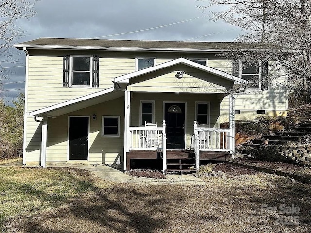 view of front of property featuring a porch