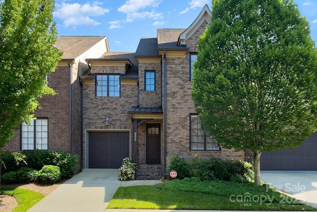 6411 Aldworth Ln, Charlotte, NC 28226 - photo 1