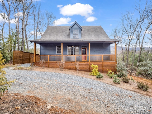 view of front of property featuring a porch