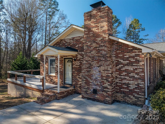 view of front of home with a deck