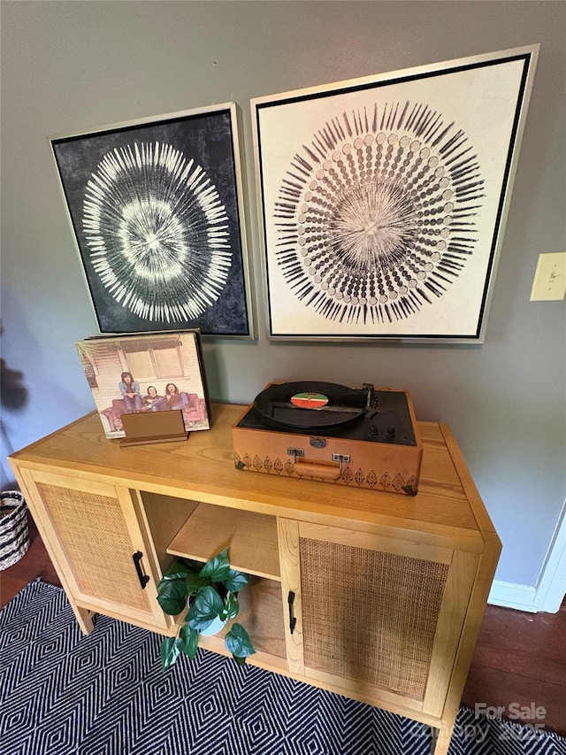 28 Robindale Ave, Asheville, NC 28801 - detailed view of baseboards
